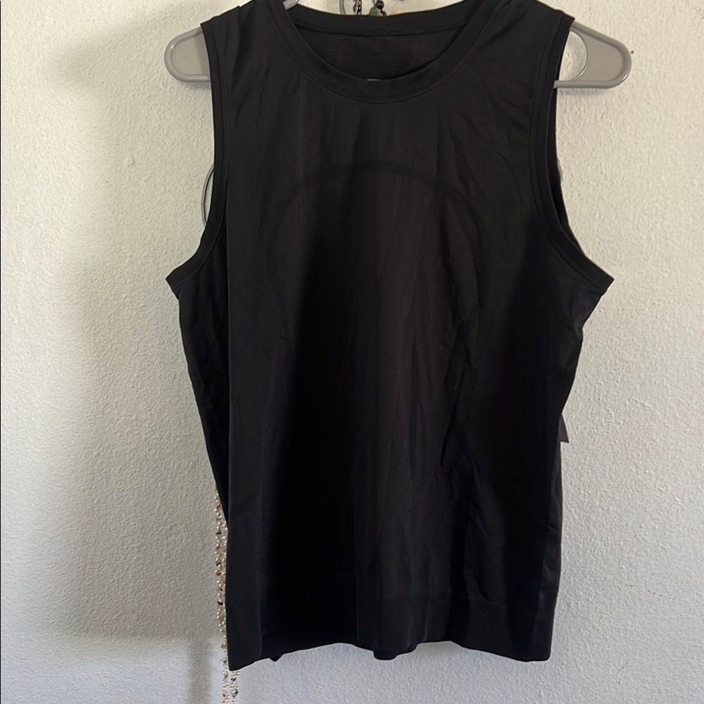 Black Sleeveless Women's Top